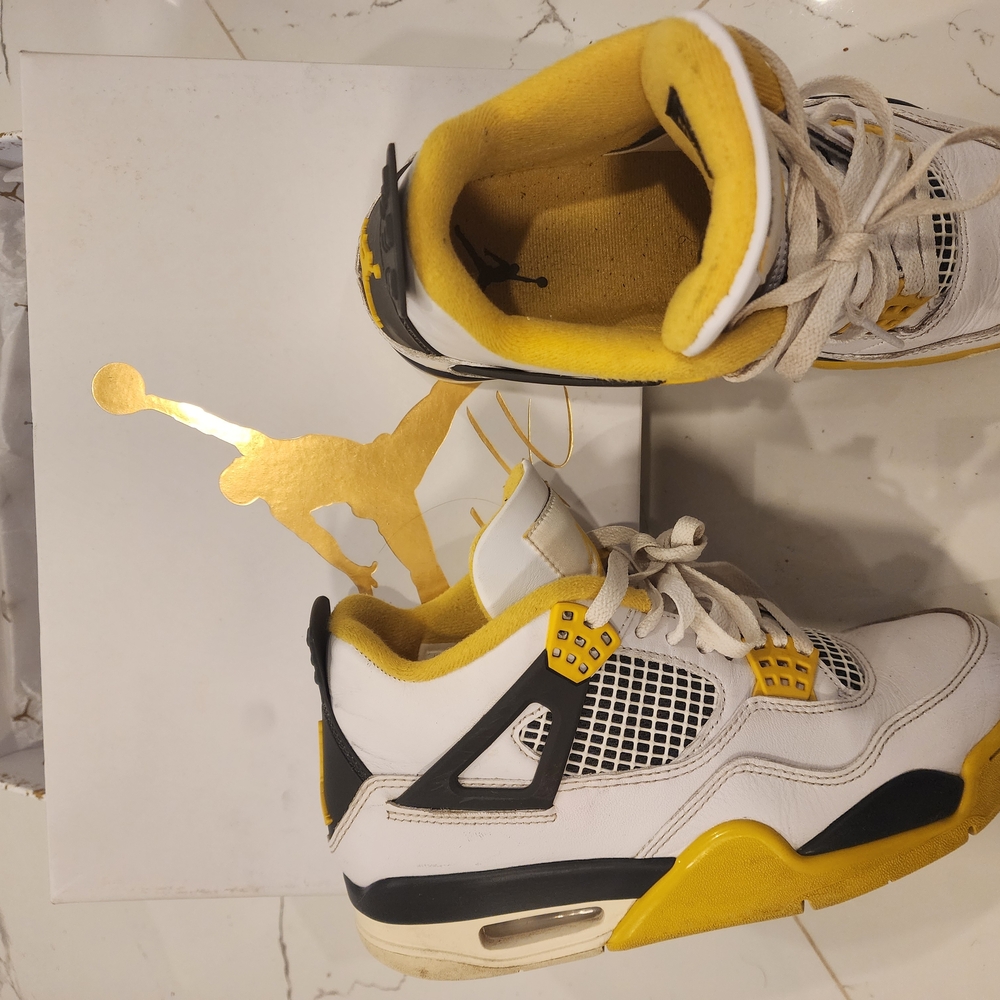 Kids Jordan Retro 4 White and Yellow Sneakers